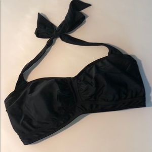 Athleta Sara Bra Sized Halter Bikini